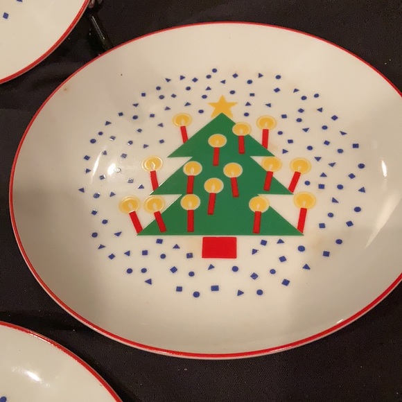 MACY’S HAND DECORATED PORCELAIN DESSERT PLATE SET 4 - Picture 3 of 8